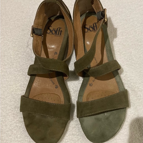 Sofft Shoes - Sofft green suede sandals, size 7 1/2